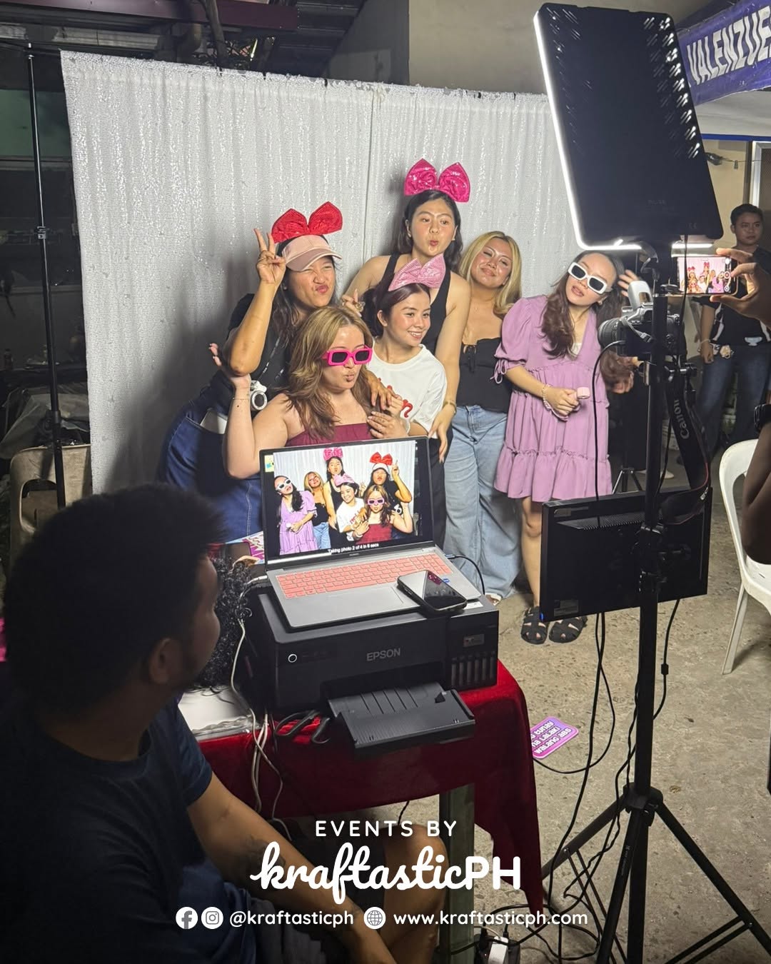 Guests at a Kraftastic PH photobooth